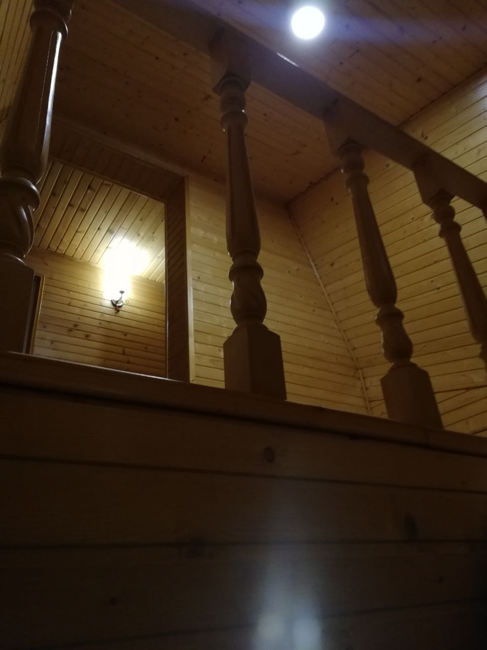 Сходи, обшивка вагонкою